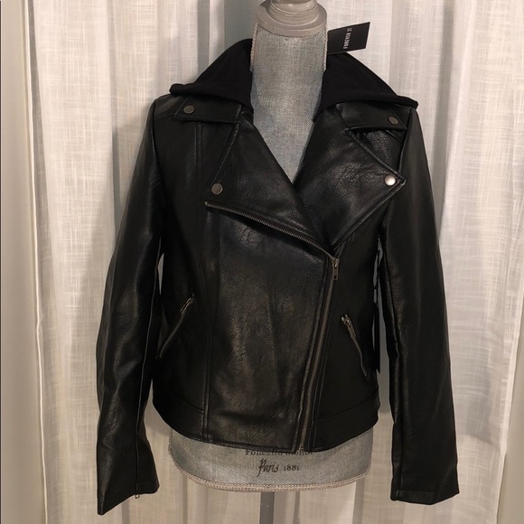 Forever 21 Jackets & Blazers - Forever 21 Jacket Faux Leather Removable Hood Med